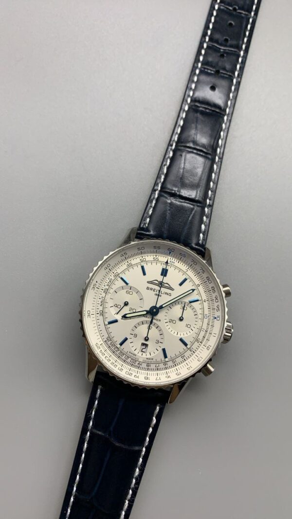 Breitling Navitimer